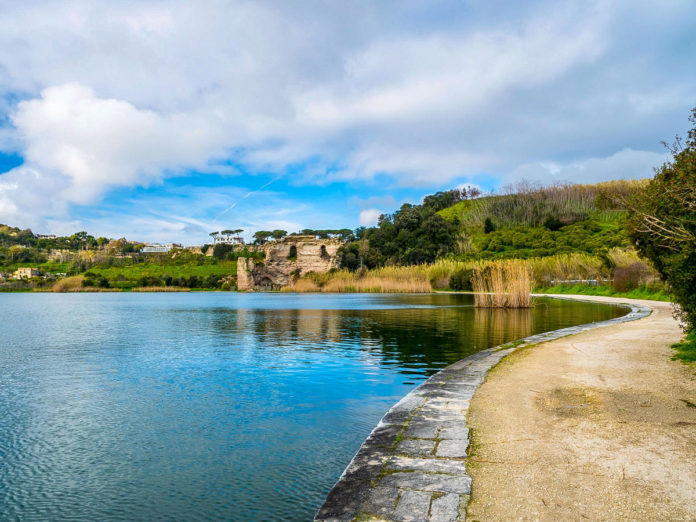 Il lago d'Averno- Pozzuoli